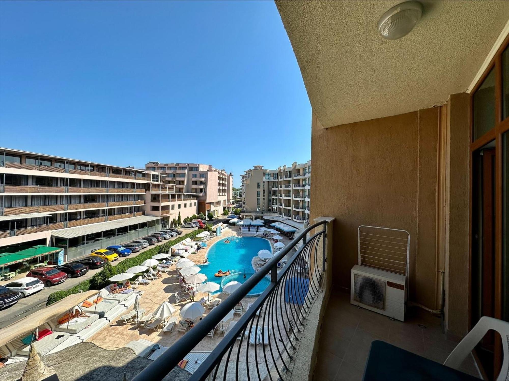 Grenada - Menada Apartments Slântsjev Brjag Eksteriør bilde