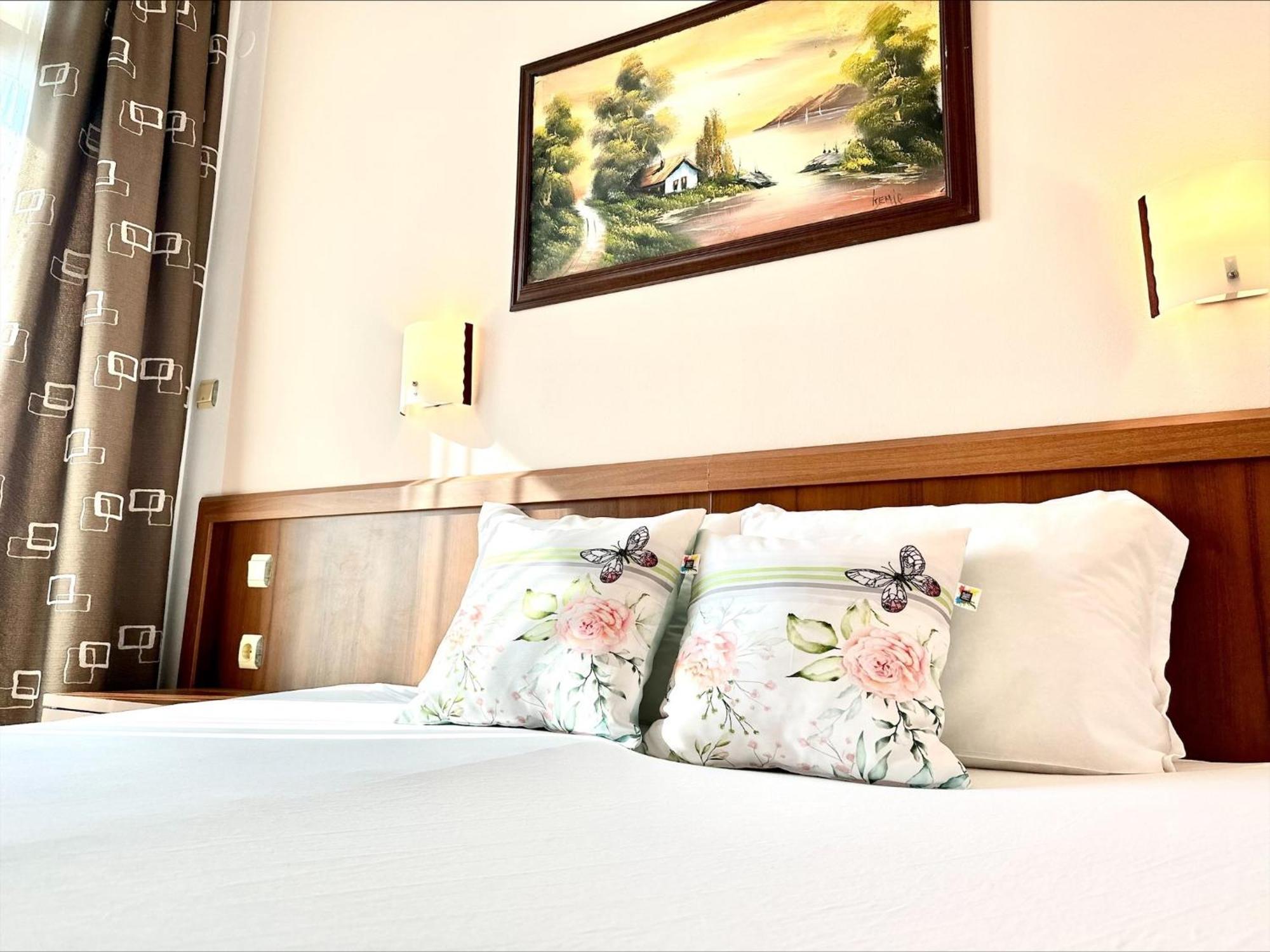 Grenada - Menada Apartments Slântsjev Brjag Rom bilde