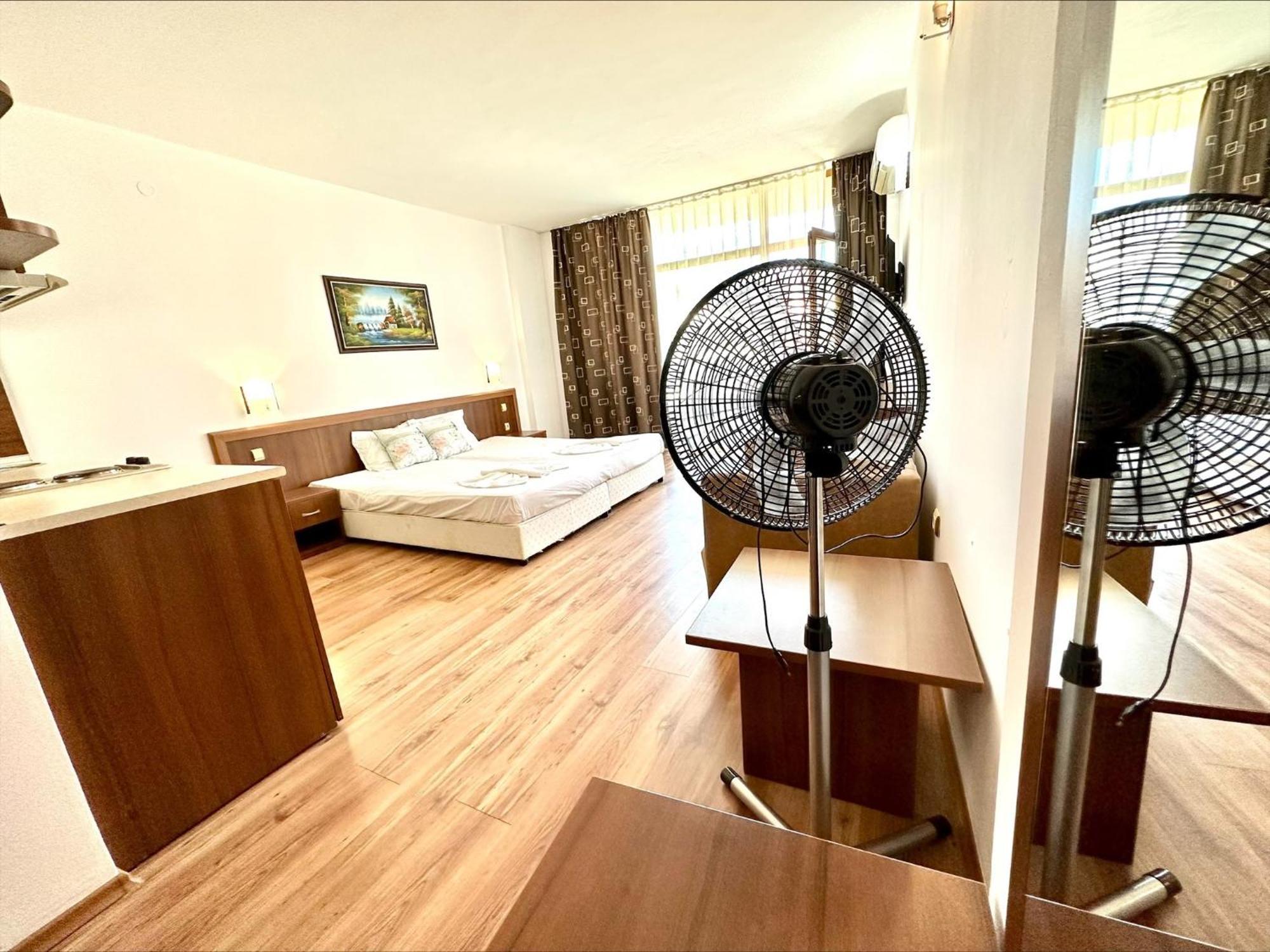 Grenada - Menada Apartments Slântsjev Brjag Rom bilde