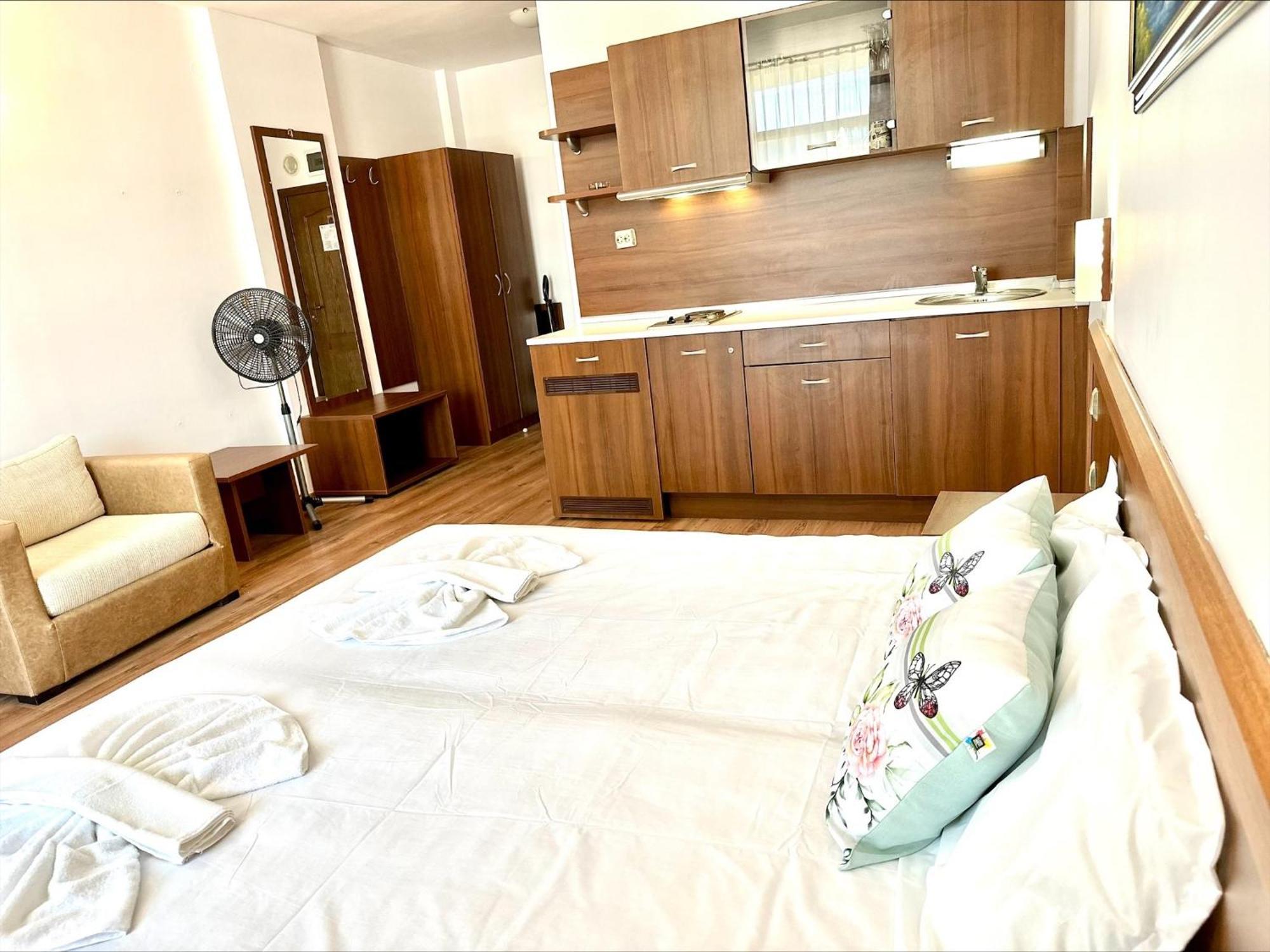 Grenada - Menada Apartments Slântsjev Brjag Rom bilde