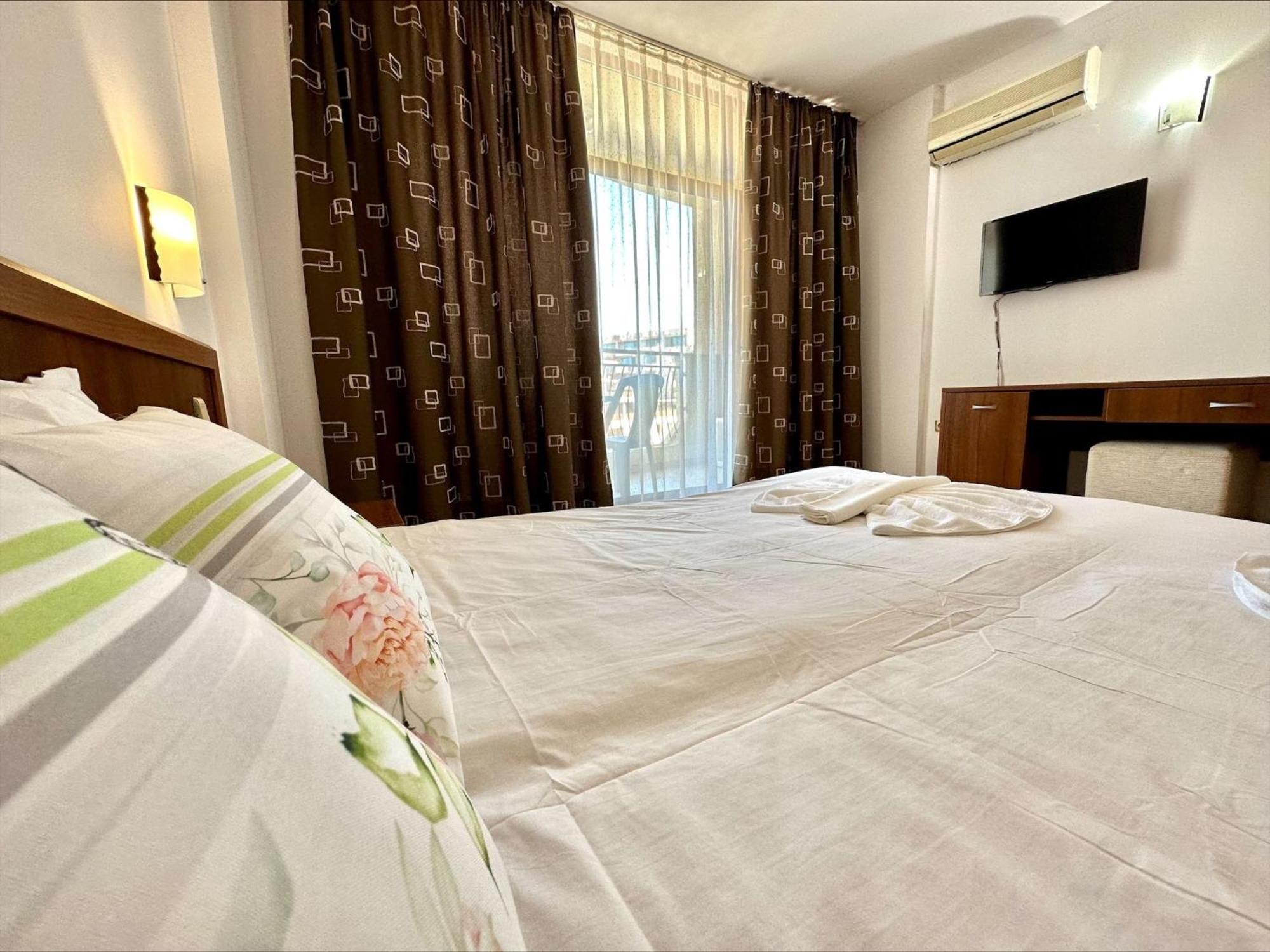 Grenada - Menada Apartments Slântsjev Brjag Rom bilde