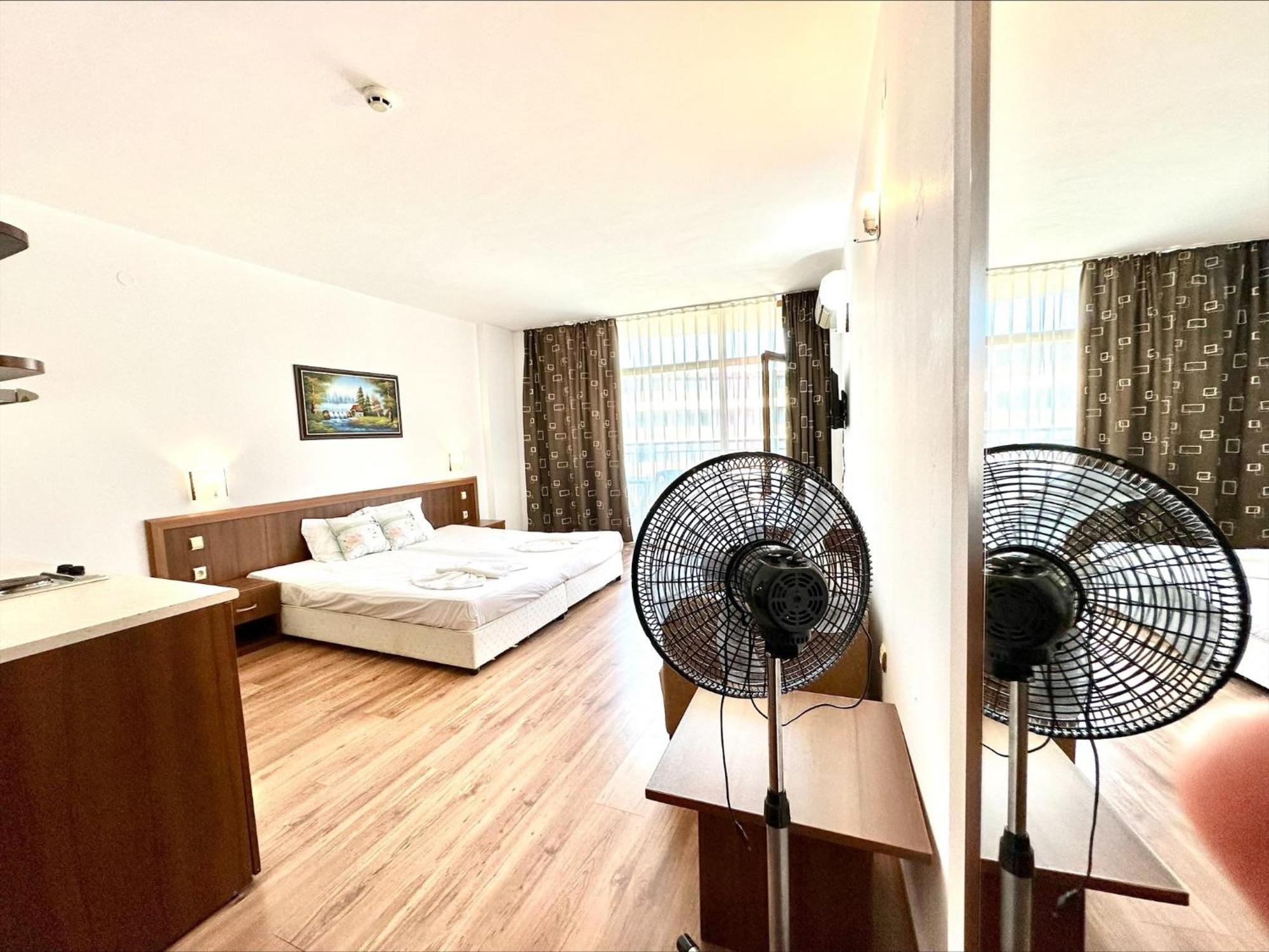 Grenada - Menada Apartments Slântsjev Brjag Rom bilde